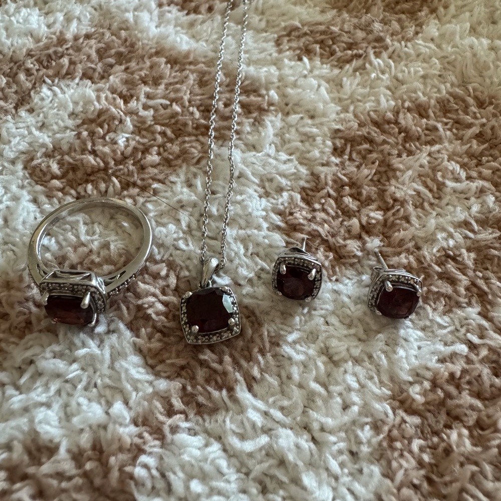 Matching Necklace and Earrings and ring Garnet Silver set.